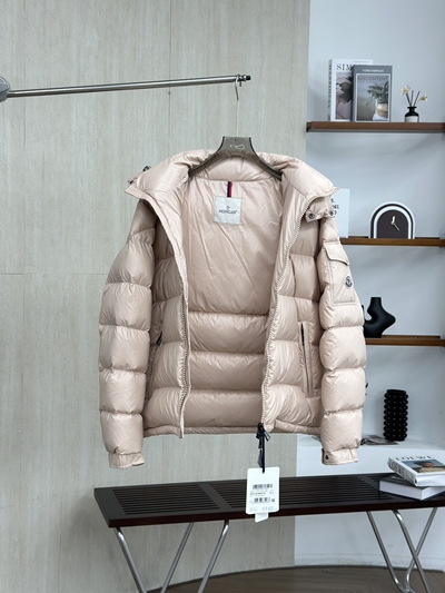 ハイクオリティダウンジャケット素材ディテール